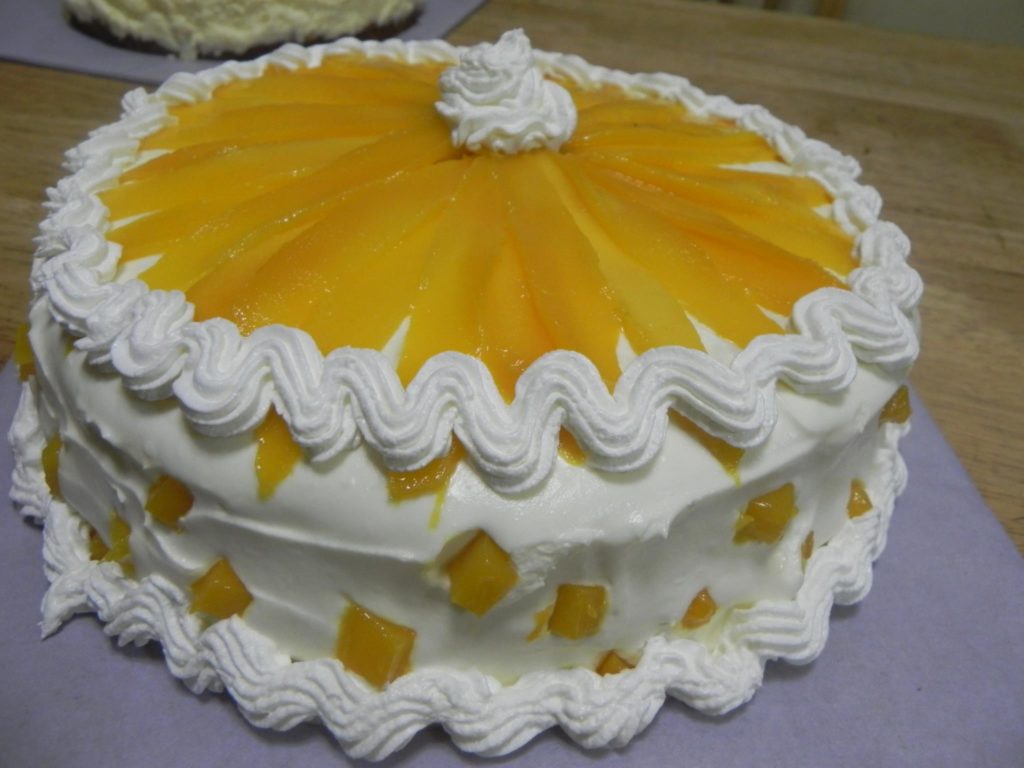 Dedet's delicious Mango Cake!